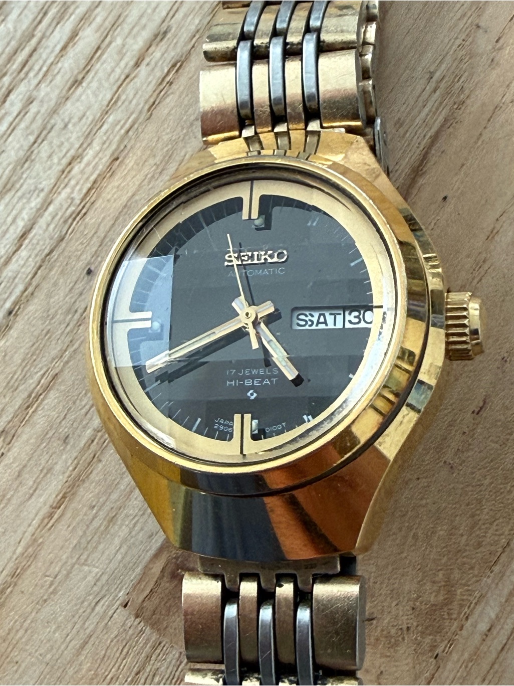 Seiko Automatic Hi-Beat 17 Jewels Vintage Ladies Watch Rare Faceted Crystal Gold